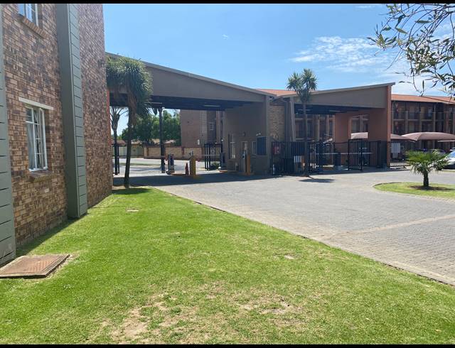 2 BEDROOM SECTIONAL TITLE FOR SALE IN COMET